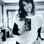 Ranjini Haridas Instagram - Just me by myself in my hotel room clicking selfies ..nothing out of the ordinary !😂 #beingme