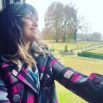Ranjini Haridas Instagram - Good morning people !!!❤️ I’ve always been a tropical sorta person but I don’t know what it is about this trip but I’m absolutely loving the cold winter weather up in Srinagar..the freshness and peace that it brings with it is insanely calming. Time to schedule winter holidays annually me thinks !!!😬 #winterlovertakingshape #kashmirkikali #changeofmind #winter #loveit #fresh #calm #peace #kashmir #srinagar #nature #beauty #air #happyme #goodvibes #happiehippie