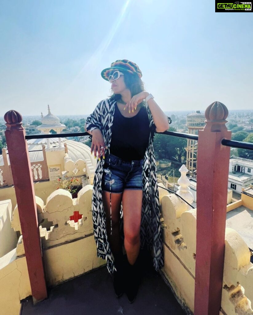 Ranjini Haridas Instagram - Good morning people !!! #alsisarpalace #rooftop #theview #beforethemadness #allsettokillit #weekendgetaway #magneticfields #rajasthan #alsisarmahal Alsisar Mahal- Heritage Hotel