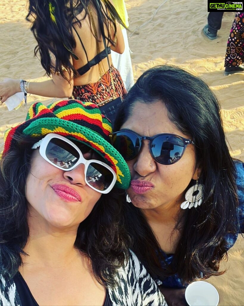 Ranjini Haridas Instagram - My magnetic babes !!!😬 @ranjanimarti @b.menons @tribemama_marykali @ladyvalayil #magneticfieldsfestival #alsisar #rajasthan #weekendgetaway #madness