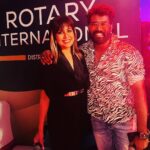Ranjini Haridas Instagram - Sharing a stage with this one after ages !!! @sreenath.sivasankaran #workmode #paidtotalk #emceelife #eventtime #onstage #emcee #lovemyjob #aboutlastnight #happiehippie #ranjiniharidas