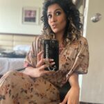 Ranjini Haridas Instagram - Face on..hair done !!!😬 #makeup #hair #mirror #selfie #emceelife