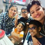 Ranjini Haridas Instagram - Was super fun catching up with my old friend and school mate Allen and his family over dinner last night !❤️ #fromschooltonow #goodolddays #timesuredoesfly #choiceschool