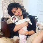 Ranjini Haridas Instagram - Birthday with the fam.❤️ @sreepriyan @haridassujatha Piku,Ricci,Loki,Buddy and Rio . #itsmybirthday #happybirthday #41stbirthday #anotheryearolder #anotheryearwiser #famjam #dogpeople #doggofam