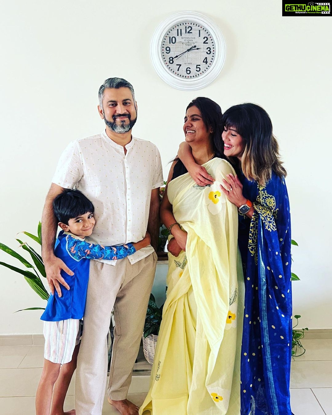 Ranjini Haridas Instagram - Vishu with my most favourite peeps!!! @ms_rmartini @shnkrs19 @sharathpulimood #dubaidiaries #firstvishuindubai #barelymadeit #andhrameetskerala #vishu #2023 #happynewyear #itsgoingtobeagreatyear #igottafeeling