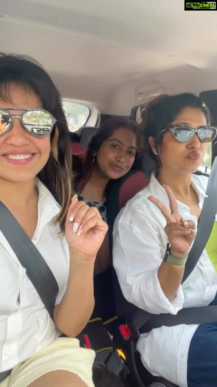 Ranjini Haridas Instagram - Weekend vibes !!!😬 Had such a fab time @merrystays this weekend .A cute little cottage by the beach with the sweetest family taking care of all of your needs ..all in all a perfect weekend getaway !!! Do check them out !!! MERRYSTAYS HEAVEN, MARARI BEACH www.merrystays.com @merrystays @merrystaysheaven #merrystays #merrystaysheaven #beach #getaway #neededabreak #justusgirls #sun #sand #beach