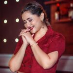 Rashami Desai Instagram – No life without music and dance 💕
.
.
.
Dress : @label_rishmaan
.
Shoot : @sk_.click
Managed : @sneha.churi @tdfbysnehachuri
HMU : @makeupbynainaa
Hair : @riddhi_beautycare14
Styled : @rimadidthat
.
.
#rashamidesai #rashamians #dancereels #reelkarofeelkaro #diva #rythmicrashami💃 #whatelseispossiblenow #trendingreels #love #immagical✨🧞♀️🦄 S3 – Star Skills Studio