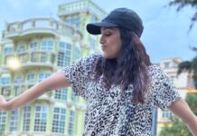 Rashmi Gautam Instagram - #rashmigautam #sunseasandsky #mondayblues #prettylittletrips #summervibes☀️