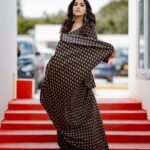 Rashmi Gautam Instagram – This is my #happyblack 
Outfit by @varahi_couture comfortable fashion 
P.c @saikiran_kore 
#rashmigautam #balck #coordset #cotton #summervibes☀️