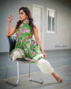 Rashmi Gautam Instagram - #summervibes☀️ #hellosunshine☀️ #rashmigautam 
📸p.c @ravi_cross_clickx