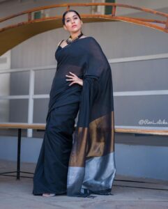 Rashmi Gautam Instagram - 19th jan 2023 🖤🖤🖤🖤 #rashmigautam Pic @ravi_cross_clickx