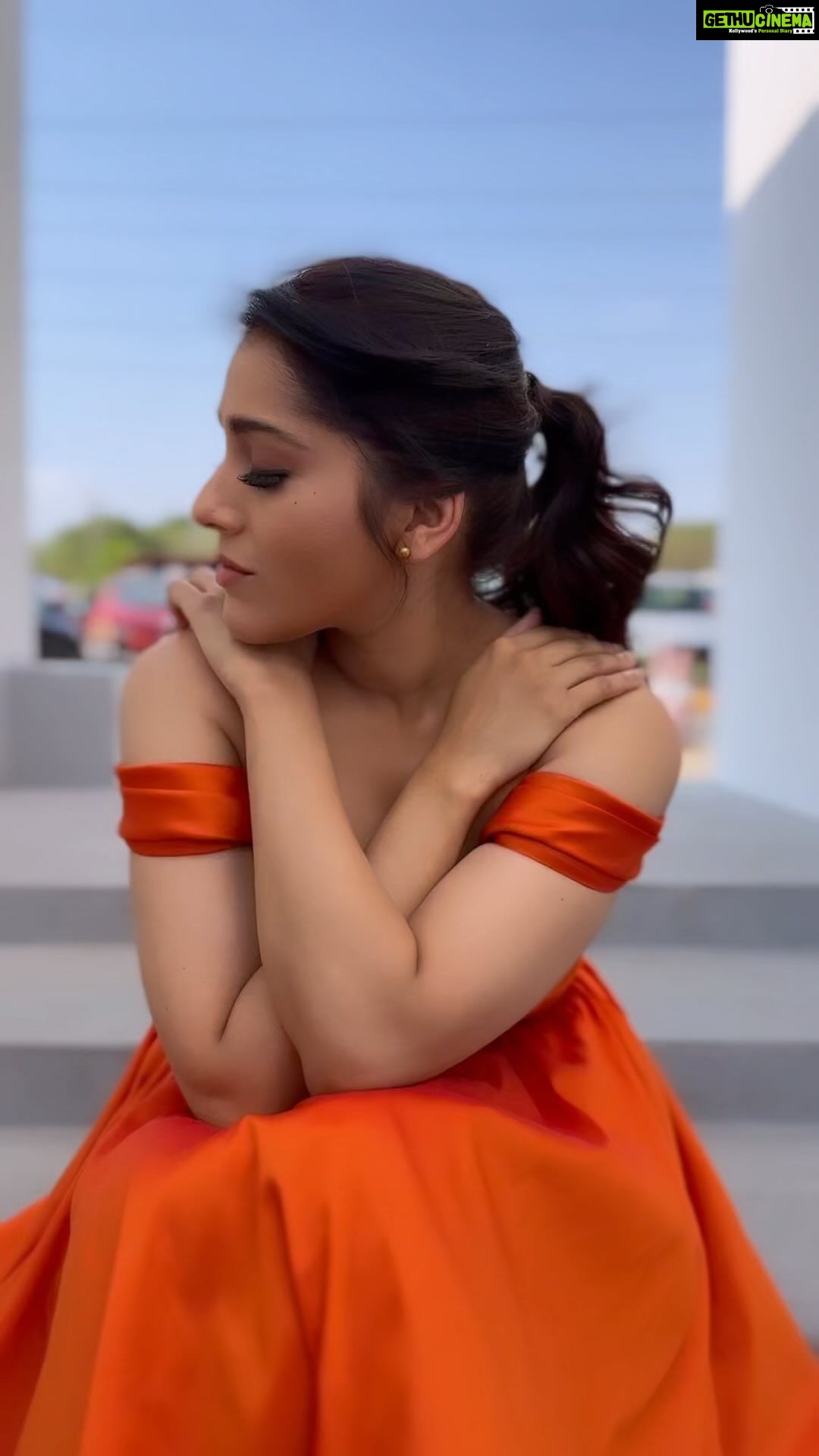 Rashmi Gautam Instagram - Summer is here So are the flies 🪰
