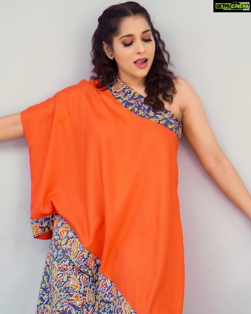 Rashmi Gautam Instagram - #rashmigautam #candycolors #corals #orange #summer #summervibes