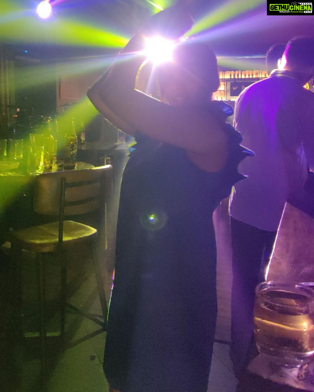 Rashmi Gautam Instagram - Stick to the ones who want to stay Let go of the ones who want to leave Another year added to my existence Doing my bit to make it worth it Thanks to each and everyone who made it spl FANS FRIENDS FAMILY three main pillars of my life #thankyou Indeed a HAPPY BIRTHDAY 27-04-2023