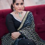 Rashmi Gautam Instagram – Outfit by @varahi_couture 
Jewellery @aditi_collection 
P.c @ravi_cross_clickx 

#rashmigautam #indianwear #summerstyles #easybreezy #black #mirrorworkblouse #custommade