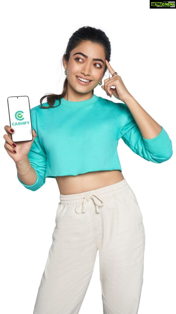 Rashmika Mandanna Instagram - Never let your old phone go to waste! Getting the right resale price is toooo important when it comes to phone selling… That’s why I trust @cashify 🥰 Download the app or log onto Cashify.in to place your order! ❤ #cashify #Partnership