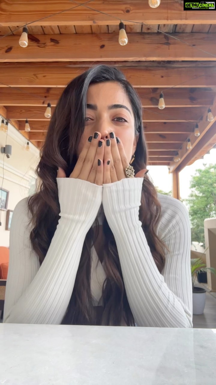 Rashmika Mandanna Instagram - Thank youuuuuu so much for all the love ❤️ You’ve made my day so special.. ❤️ Dropping by quick to check in on you guys... hope you are all enjoying and having a good day today too🌸