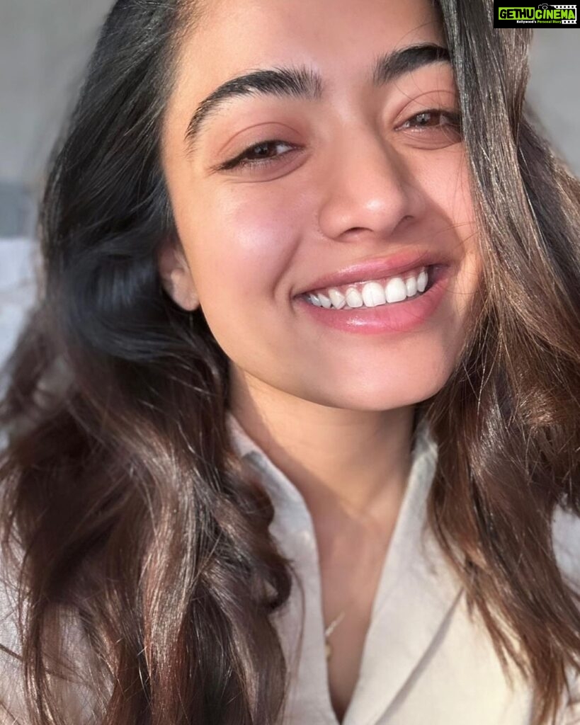 Rashmika Mandanna Instagram - I nowadays don’t take that many selfies but remember taking these kinda selfies back in college… 🥲😆