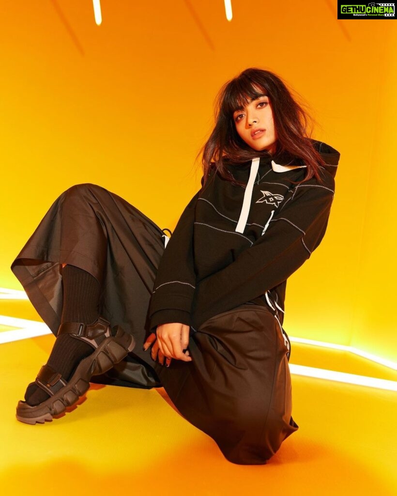 Rashmika Mandanna Instagram - Veryyy excited to introduce Onitsuka Tiger’s Spring-Summer ’23 collection! Loveeed getting to play dress up in these 🫶🏻🥺 Also I love how this collection is inspired by Japanese Minimalism and combines fashion with sports 🤍🌸 Which one do you guys like more? @onitsukatigerindia @onitsukatigerofficial #OnitsukaTiger #OnitsukaTigerSS23 #onitsukatigerofficial #partnership