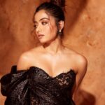 Rashmika Mandanna Instagram - A very very special day, got an award, had a performance… feel absolutely grateful for everything and everyone in my life 🤍