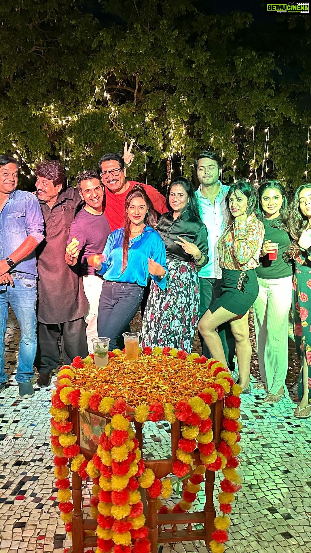 Rati Pandey Instagram - “Great team work is the only way we create the breakthroughs that define our careers” Thank you so much for your love and support..it was indeed an amazing journey with lot of learning lessons..Gratitude🙏🏻 . . . #successparty #teamworkmakesthedreamwork #gratitude #ratipandey #ratipandeyreels #instareels