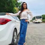 Rati Pandey Instagram - Ufff ye mausam..❤❤ . . #mumbaimonsoon #ratipandey #instaweather #feelgoodpicture #instapicture📷