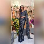Rati Pandey Instagram - Six yards of pure grace presented with a smile😊 . . #sareelove #ratipandey #indianwedding #indianattire #simplicity #yaarkishaadi #instafasion #instapictures
