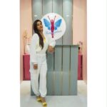 Rati Pandey Instagram - Do you want to rejuvenate and transform your skin and hair ?then you must visit one of the best skin and hair treatment clinic in Mumbai @clinicmetamorphosis That renders excellent services with latest techniques and equipment’s…I was very comfortable during my treatment and my skin feels fresh and rejuvenated 😊 . . #clinicmetamorphosis #transformwwithmetamorphosis #ratipandey