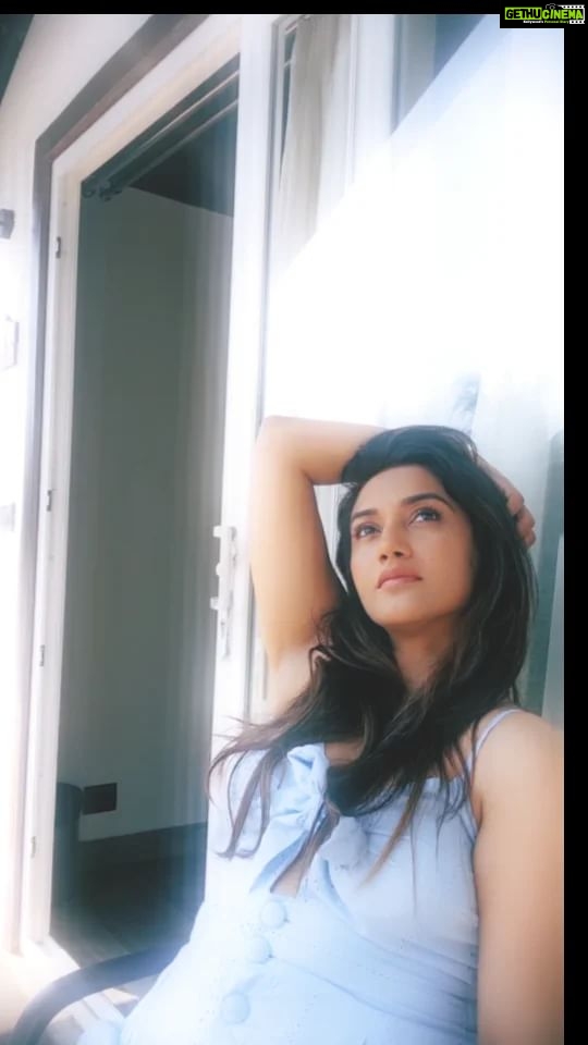 Rati Pandey Instagram - I am proud of the woman I am today because I went through one hell of a time to become her...šā¤ . . #happywomen'sday #womanpower #ratipandey #strength #selfmade #pride #instareelsā„ļø #reel