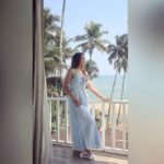 Rati Pandey Instagram – All I have seen teaches me to trust the creator for all I have not seen! “When the sky meets the ocean”….
.
.
#oceanblues #sundayvibes✨ #skyline #daywithmyself #deserveit #beachlife🌴 #ratipandey #goadiaries🌴🌊 #selflovejourney