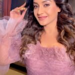 Rati Pandey Instagram - When you create your own fairy tale! A song I personally love ❤️ . . #feelkaroreelkaro #feelitreelit #reelsinstagram #ratipandey #happy #love #instadaily