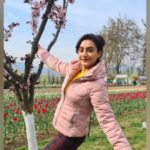 Rati Pandey Instagram - Jane wo kaisa hoga re???? . . . #selfmusing #instareels #ratipandeyreels #ratipandey