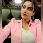 Rati Pandey Instagram - Happily single by choice not by chance.. And I like it because i'm always there when i need me😉😎🤠❤️❤️ . . . #datingmyself #lessstress #happiness #notdependent #biggerpicture #unfoldinglife #refusetosettleforless #ratipandey