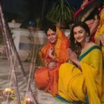 Rati Pandey Instagram – Aap sabhi ko chatth puja ki hardik shubh kamnayein (happy chatth puja)🙏😊..The sunset puja 🌅
.
.
#chatthpuja #patnadiaries #peace #prosperity #happiness💕 #gratitudepractice #patna #bihar #patnaites #chatthpuja2021 #familytime #ratipandey