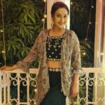 Rati Pandey Instagram – From the gallery @yashikaprincesss 
.
.
#diwali20021 #festivelook #womensfashion #yashika #ratipandey #lights #patnadiaries
