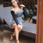 Rati Pandey Instagram - The world saw a confident woman with attitude and sass but no one knew of the storm going on inside! And they would never know because that's how she liked it!😉 . . . 📸 : @prashantsamtani 📍: @radissonmumbaiandherimidc 💇‍♀️: @jayshreethakkarhairartist 💄: @santosh.mahapure_makeup_artist 🧣: @akansha.27 @tiara_gal 💃: @pankhclothing . . #confidence #sass #attitude #explore #fyp #instagood #instadaily #ratipandey #womensfashion #womensstyle Radisson Mumbai Andheri MIDC