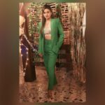 Rati Pandey Instagram - Evergreen feel😉 . . . #thankyouforyourlove #partyready #instafashion #ratipandey #ratipandeyreels #formallyimformal