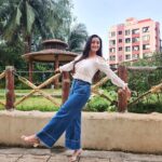 Rati Pandey Instagram - Ufff ye mausam..❤❤ . . #mumbaimonsoon #ratipandey #instaweather #feelgoodpicture #instapicture📷