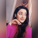 Rati Pandey Instagram - Mujh mein bilkul attitude nahi hai!...😉 . . #funnyreels #reelsindia #ratipandey #attitudeproblem #instamood