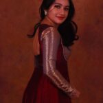 Raveena Daha Instagram – சிறுக சிறுக உன்னில் என்னை
தொலைத்து மொழி சொல்லவா 🦋🖤 

Studio 📍@sixer_studios 
Outfit @tweety_threads 😍😘 
#raveena #raveenadaha