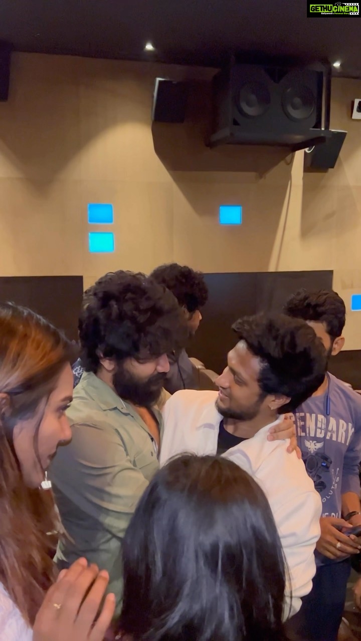 Raveena Daha Instagram - Wooww what an amazing movie ,
Emotions, Comedy Overloaded!! 😍
@kavin.0431 anna acting at it’s best! 👌🏻❤️
@aparna.das1 Effortless acting!👌🏻❤️
Must watch with your families and friends!👨👩👧
Tears and Laughs Guaranteed!
Had a great time watching with @mediamasons family❤️
#dada Sathyam Cinemas Raveena Daha Instagram - Wooww what an amazing movie , Emotions, Comedy Overloaded!! 😍 @kavin.0431 anna acting at it’s best! 👌🏻❤️ @aparna.das1 Effortless acting!👌🏻❤️ Must watch with your families and friends!👨👩👧 Tears and Laughs Guaranteed! Had a great time watching with @mediamasons family❤️ #dada Sathyam Cinemas