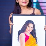 Raveena Daha Instagram - Happy New year 💐💝 Colored pencil portrait of @im_raveena_daha @the_bala04 @raveena.daha.fp1 @raveenaxfairy @raveena_daha_official_ @creativekadaiofficial #art#coloredpencil#2023#artwork#prismacolor