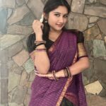 Raveena Daha Instagram – எலோரா சிற்பங்கள் உன் மீது காதலுறும் 🖤💜

Beautiful halfsaree from : @kaithari_nesavu_sarees 💜😍 

#raveena #raveenadaha #RD