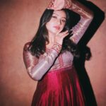 Raveena Daha Instagram – சிறுக சிறுக உன்னில் என்னை
தொலைத்து மொழி சொல்லவா 🦋🖤 

Studio 📍@sixer_studios 
Outfit @tweety_threads 😍😘 
#raveena #raveenadaha