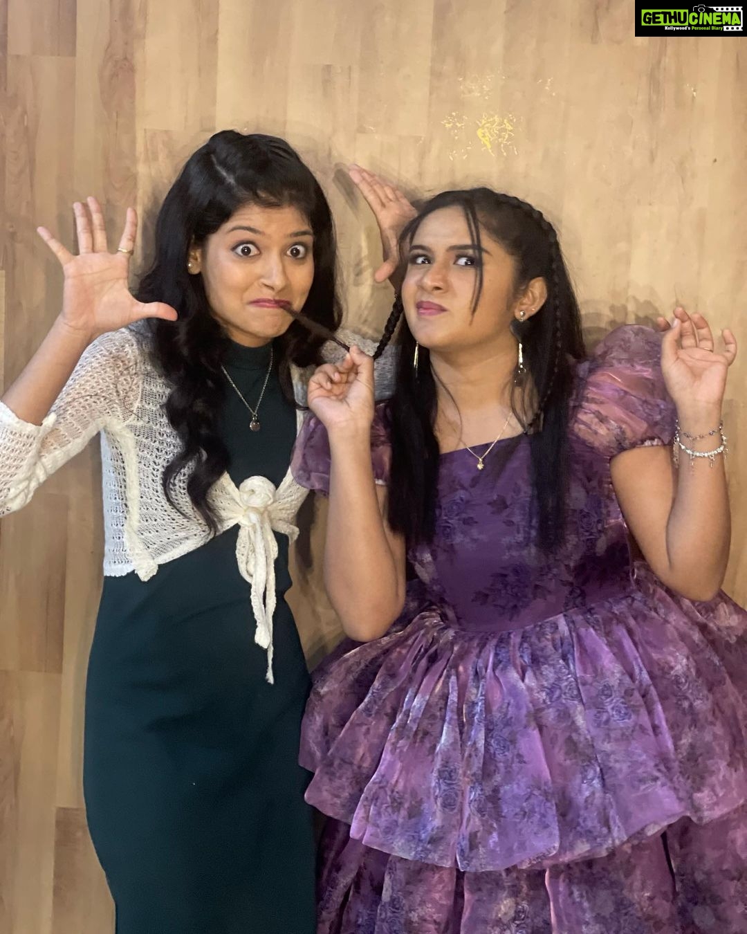 Raveena Daha Instagram - CWC🖤😍 #cwc #happyplace #fun #comali