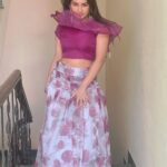 Raveena Daha Instagram – Saranghaeeee🌗

Wearing Cute customised lehenga from @sparkleboutique_mb 💜😍

#raveena #raveenadaha #RD #casualclicks