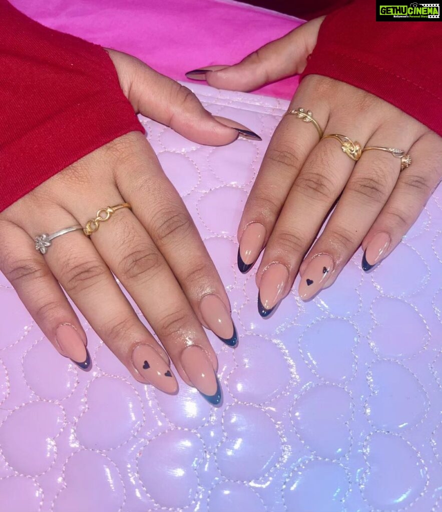 Raveena Daha Instagram - Got my nail extensions done at @nafelabeautylounge 😍😍 and I absolutely love my cute french tip nails now 🤍 Get your nail extensions done at @nafelabeautylounge😍 #raveena #raveenadaha