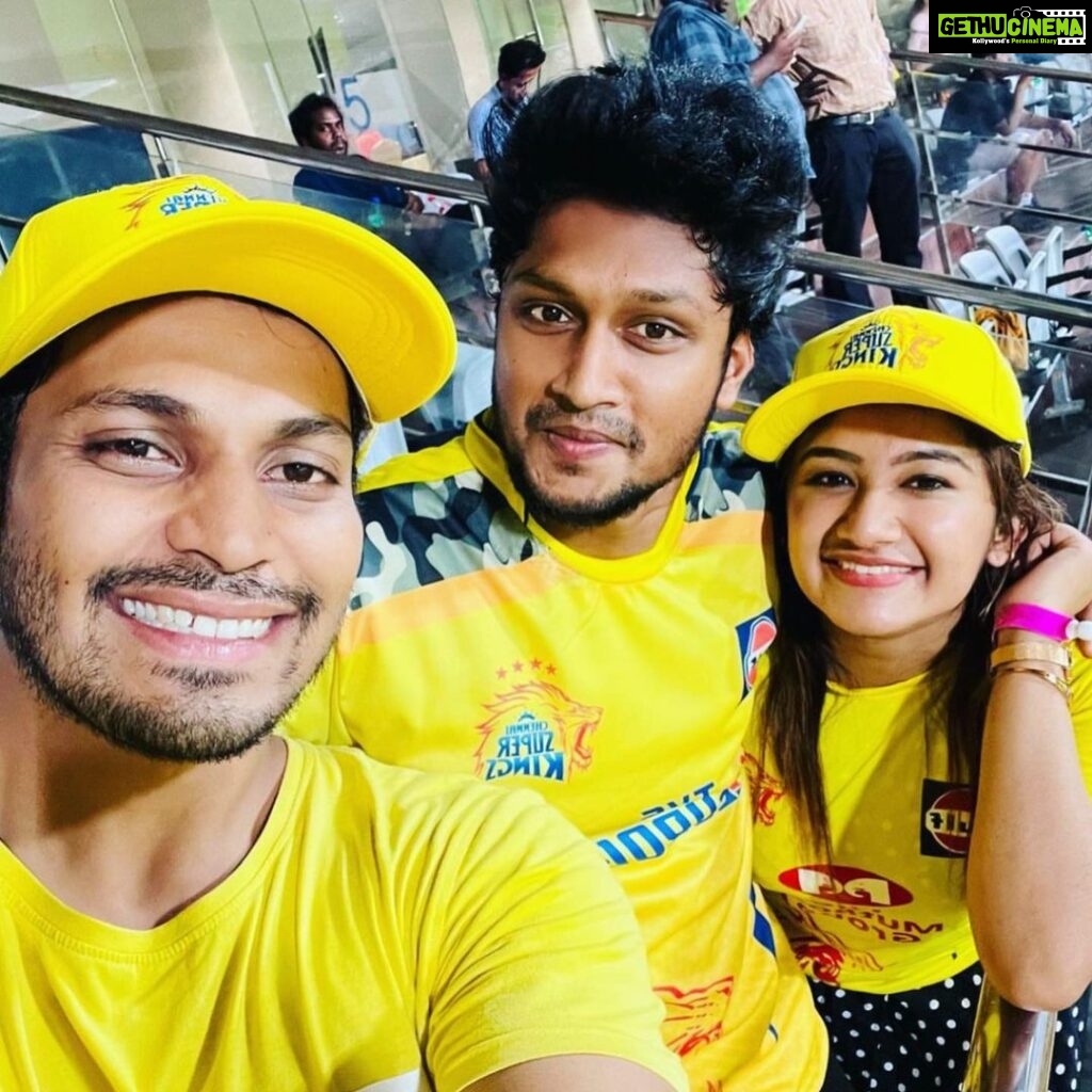 Raveena Daha Instagram - IPL celebration with my darlings 🥳❤️ One of the most funfilled day ever 🥳🥳🥳 #csk #yellowlove 💛 @im_raveena_daha @kuraishi_the_entertainer @samyuktha_shan @yashikaaannand