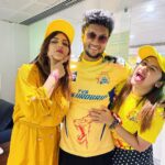 Raveena Daha Instagram - IPL celebration with my darlings 🥳❤️ One of the most funfilled day ever 🥳🥳🥳 #csk #yellowlove 💛 @im_raveena_daha @kuraishi_the_entertainer @samyuktha_shan @yashikaaannand