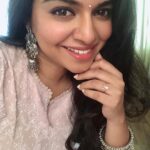 Raveena Ravi Instagram - 🙃🌍♾️🌍🙂